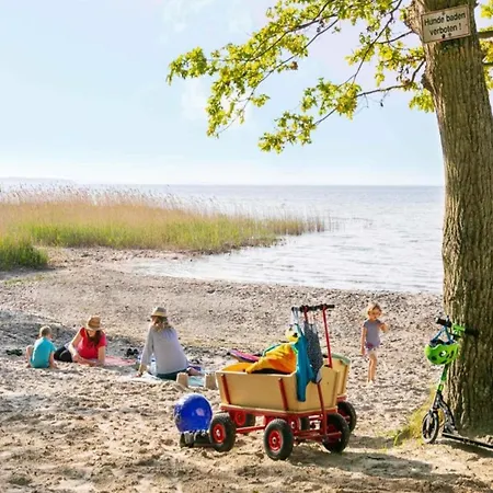 Tolles In Der Seenplatte 公寓 *